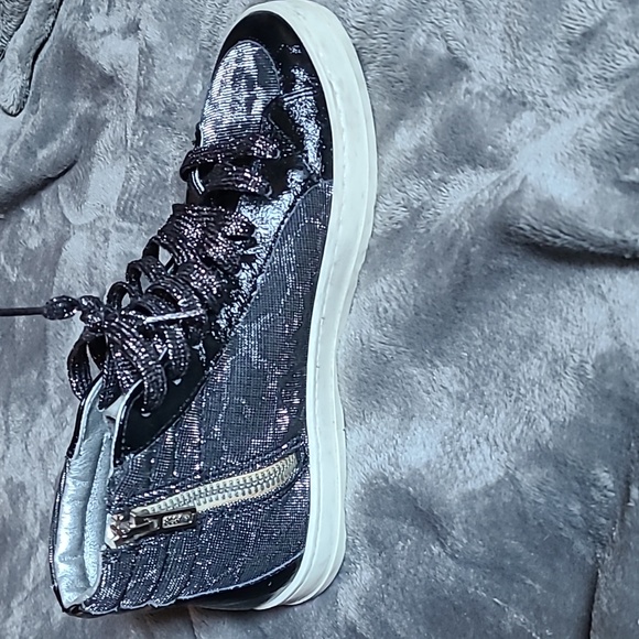 P448 High Tops - Picture 3 of 6